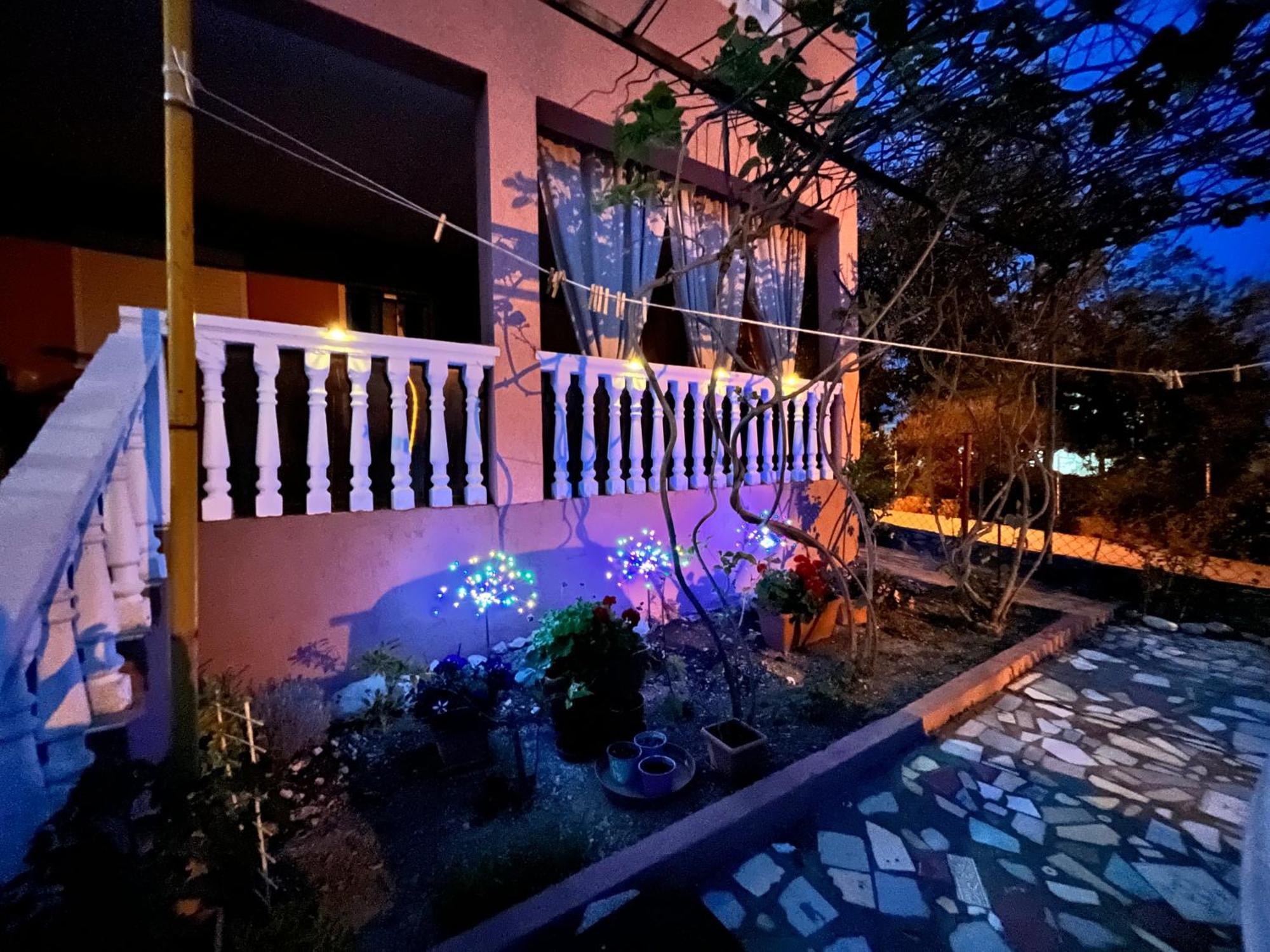 Mdm House Apartment Sutomore Exterior photo
